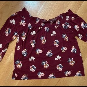 Off the Shoulder Long-sleeve T-shirt
